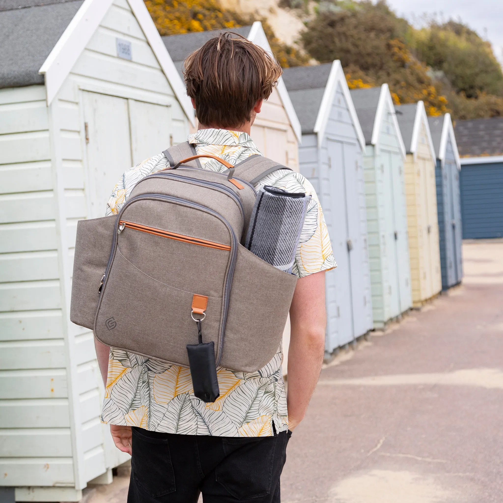 Contemporary Picnic Backpack 4 Person with Picnic Blanket