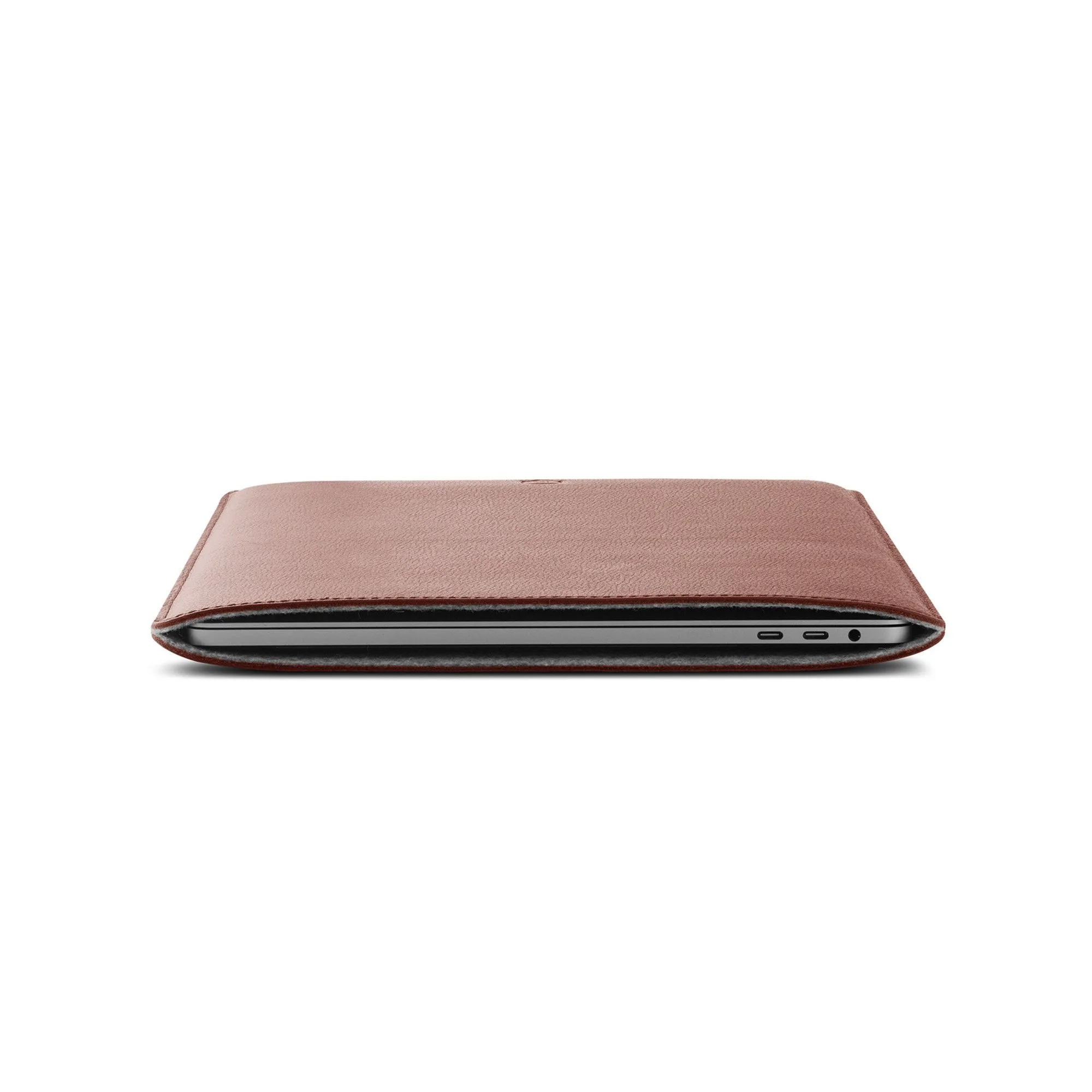 Woolnut Leather Sleeve for 16-inch MacBook Pro