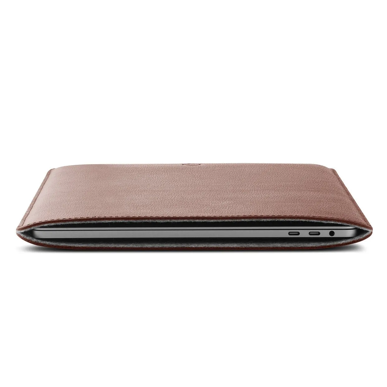 Woolnut Leather Sleeve for 16-inch MacBook Pro